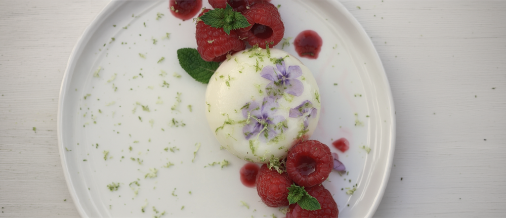 Panna-cotta-avoine-fleurs-comestibles