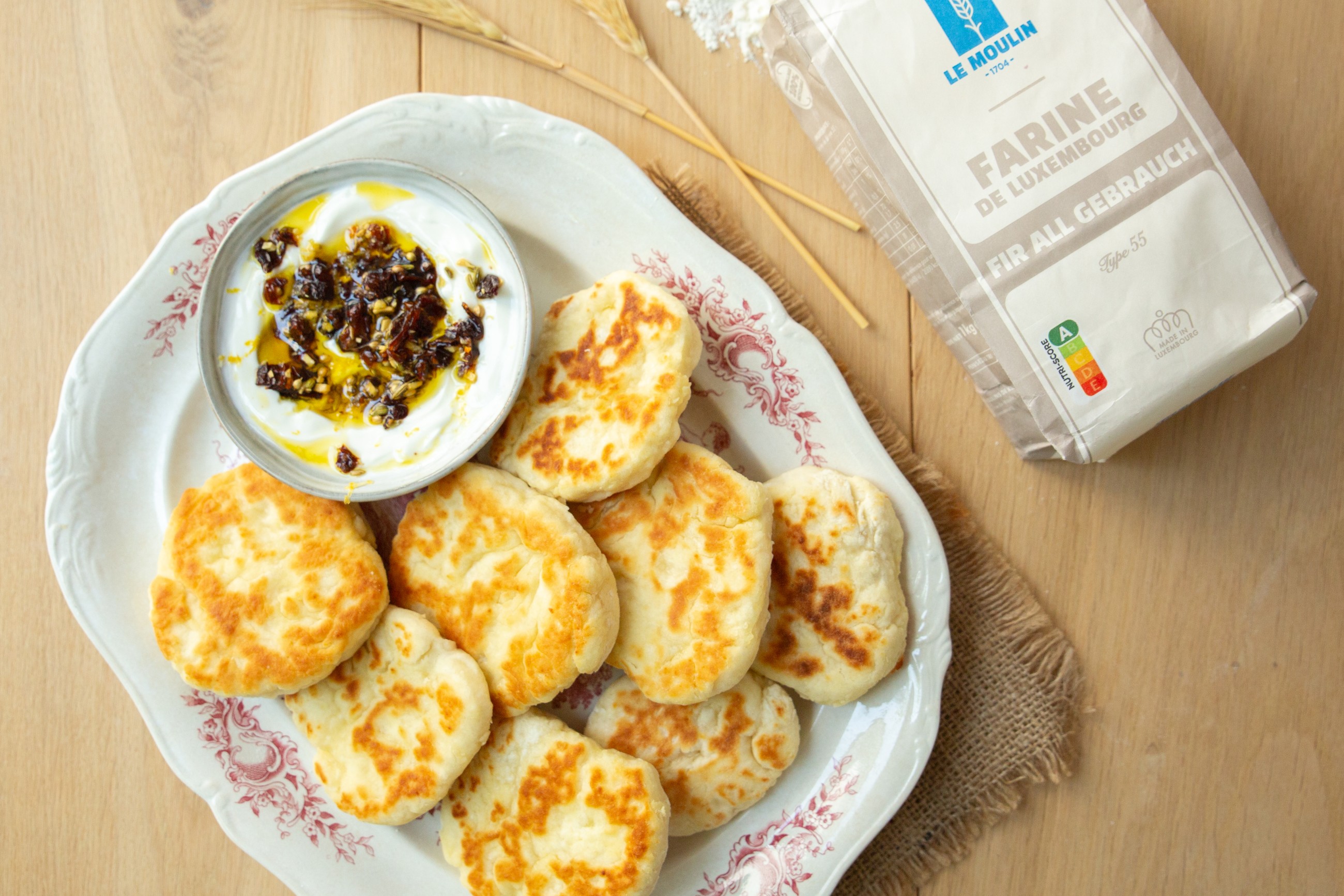 Pitas et dips au yaourt
